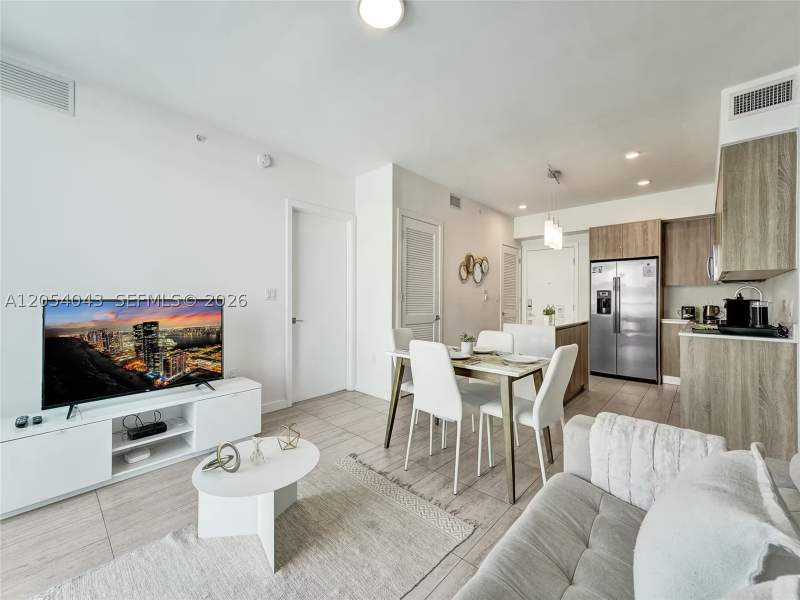2 bedroom Condominium at 3900 Biscayne Blvd S-216, Quadro Condo, Miami — photo 3