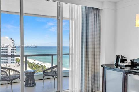 4391 Collins Ave 1706, Miami Beach FL - photo 10 of 26