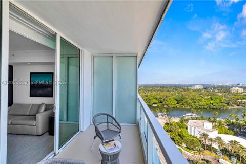 4391 Collins Ave 1706, Miami Beach FL - photo 6 of 26