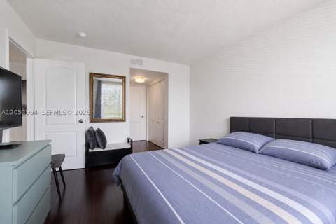 2642 Collins Ave 303, Miami Beach FL - photo 11 of 34
