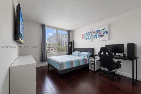 2642 Collins Ave 303, Miami Beach FL - photo 16 of 34