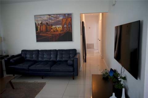 11150 Peachtree Drive, Miami FL - photo 14 of 32