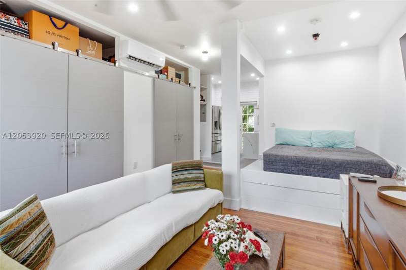 0 bedroom Condominium at 750 Espanola Way 5, Espanola Court Condo, Miami Beach — photo 2