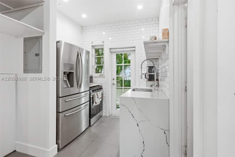 0 bedroom Condominium at 750 Espanola Way 5, Espanola Court Condo, Miami Beach — photo 5