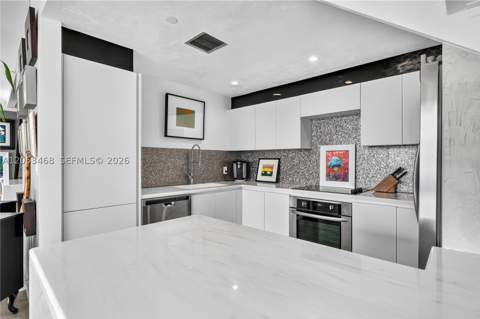 1000 Venetian Way 810, Miami Beach FL - photo 15 of 35