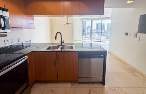 1750 N Bayshore Dr 1814, Miami FL - photo 7 of 28