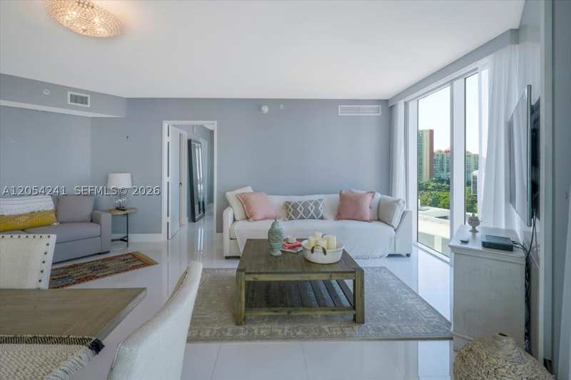 3 bedroom Condominium at 250 Sunny Isles Blvd 3-902, St Tropez On The Bay III, Sunny Isles Beach — photo 1