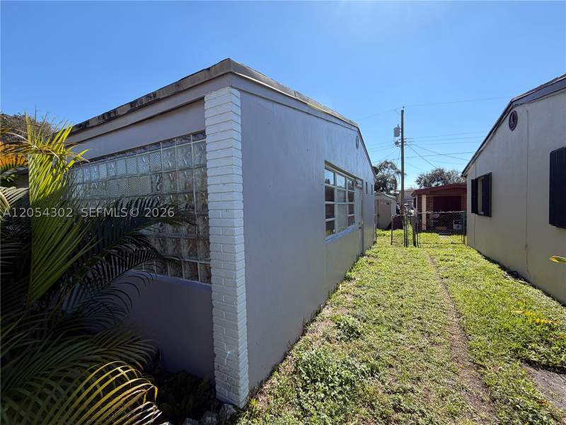 3 bedroom SingleFamilyResidence at 1828 NW 152nd St, Rainbow Park, Miami Gardens — photo 2