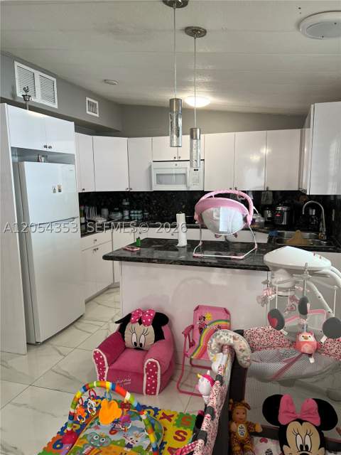 20016 NW 56 Ave, Miami Gardens FL - photo 17 of 26