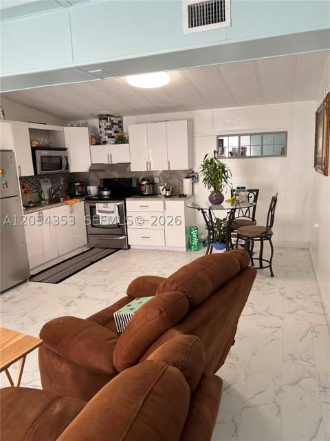 20016 NW 56 Ave, Miami Gardens FL - photo 18 of 26