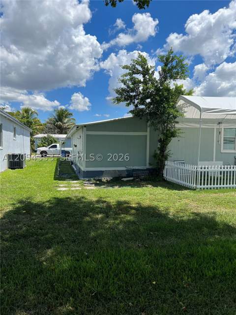 20016 NW 56 Ave, Miami Gardens FL - photo 23 of 26