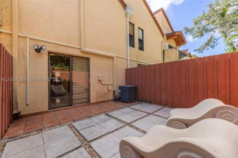 10122 SW 77th Ct, Miami FL - photo 17 of 43
