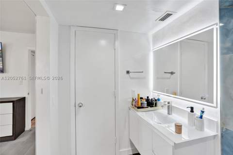 7430 Miami Lakes Dr E107, Miami Lakes FL - photo 11 of 38