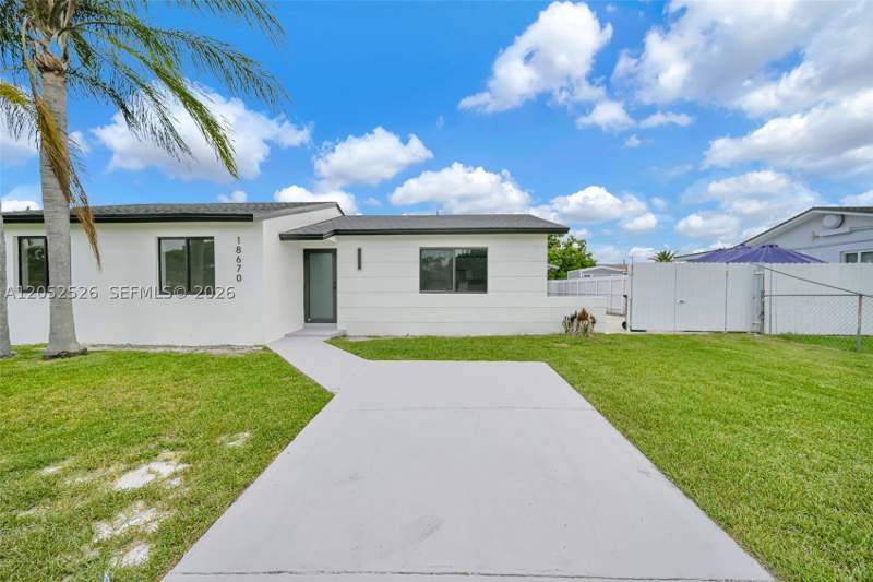 3 bedroom SingleFamilyResidence at 18670 SW 123rd Ct, Eureka Manor Sec 1, Miami — photo 4