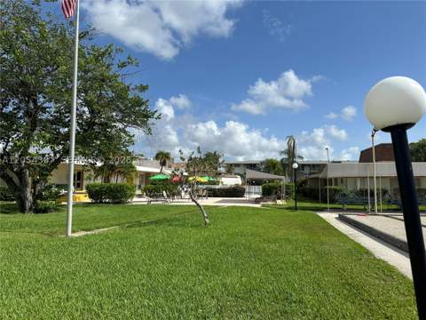 17050 NE 14th Ave 110, Miami FL - photo 18 of 20