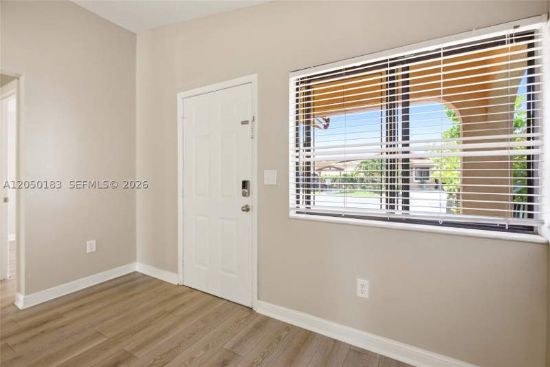 3 bedroom SingleFamilyResidence at 2555 W 65th St, El Prado By The Lake, Hialeah — photo 5