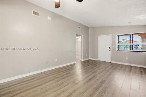 2555 W 65th St, Hialeah FL - photo 6 of 27
