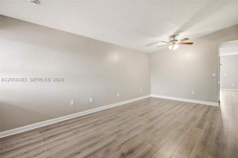 2555 W 65th St, Hialeah FL - photo 7 of 27