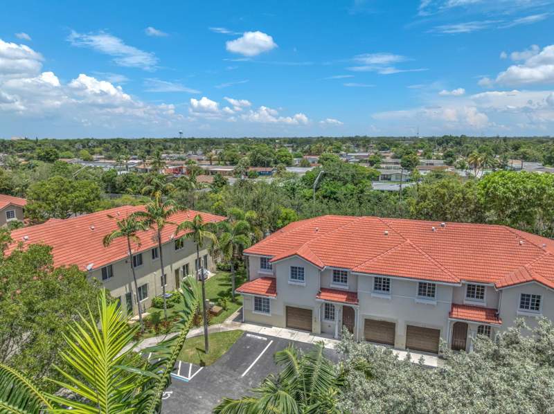 4 bedroom Townhouse at 21431 NW 13th Court #116, Majorca Isles I Condo, Miami Gardens — photo 4