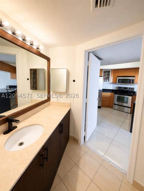 1750 N Bayshore Dr 4201, Miami FL - photo 10 of 24