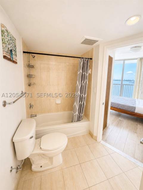 1750 N Bayshore Dr 4201, Miami FL - photo 8 of 24