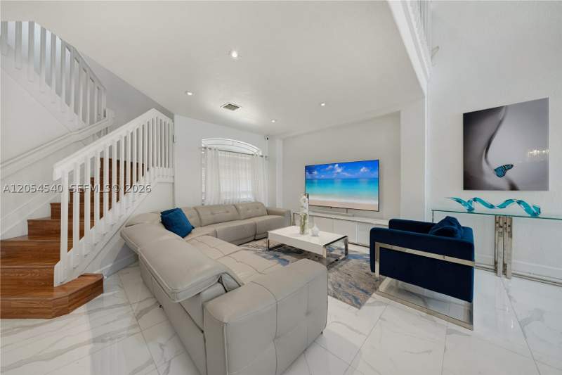 4 bedroom SingleFamilyResidence at 8770 SW 204th St, Cantamar, Cutler Bay — photo 3