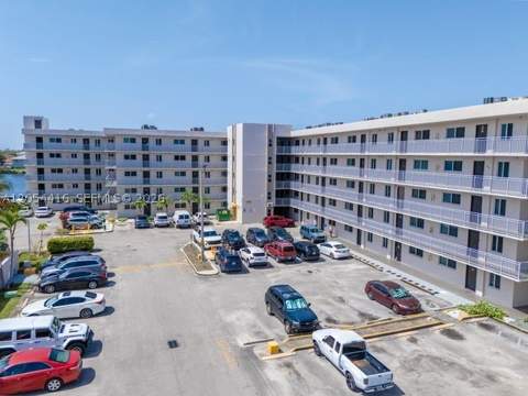 9917 W Okeechobee Rd 3-306, Hialeah Gardens FL - photo 24 of 27
