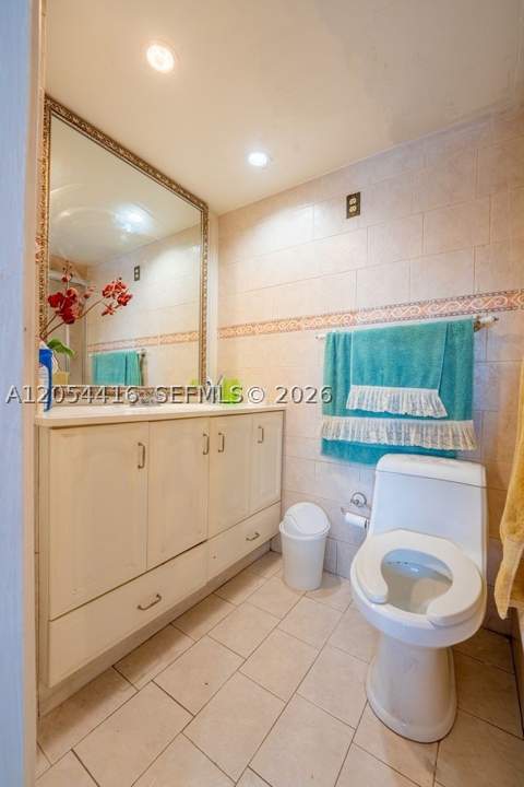 9917 W Okeechobee Rd 3-306, Hialeah Gardens FL - photo 7 of 27