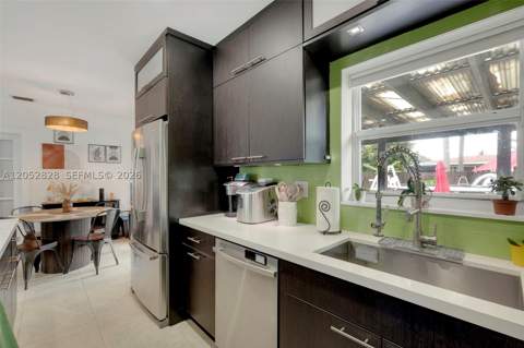 6145 W 6th Ave, Hialeah FL - photo 6 of 24