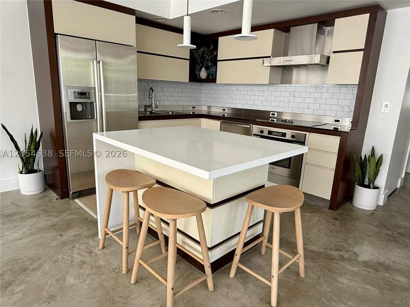 2 bedroom Condominium at 2155 Washington Ct 210, Artepark North Condo, Miami Beach — photo 3