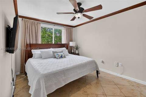 1060 NW 7th St 205, Miami FL - photo 16 of 23