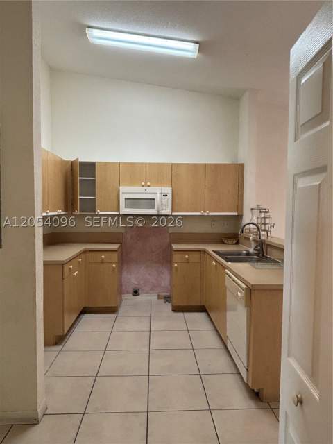 13781 SW 171st Ter, Miami FL - photo 6 of 13