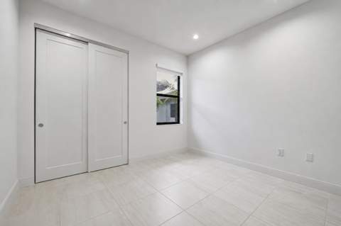 8272 NW 44th Terrace, Doral FL - photo 10 of 51