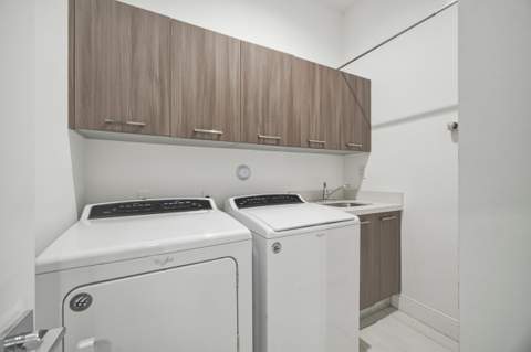 8272 NW 44th Terrace, Doral FL - photo 18 of 51