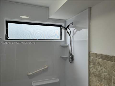 709 Curtiss Pkwy 11, Miami Springs FL - photo 19 of 26