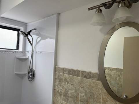 709 Curtiss Pkwy 11, Miami Springs FL - photo 20 of 26