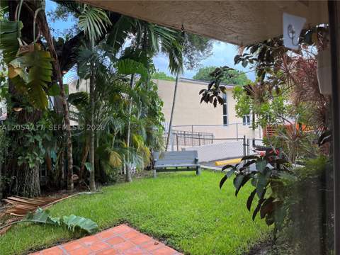709 Curtiss Pkwy 11, Miami Springs FL - photo 23 of 26