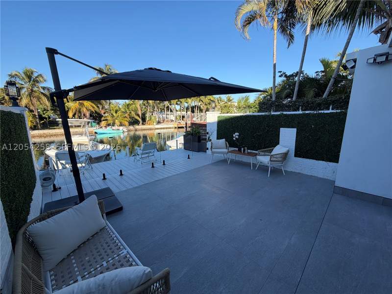 2 bedroom SingleFamilyResidence at 1955 NE 123rd St, Areta Ests Sec 6, North Miami — photo 2