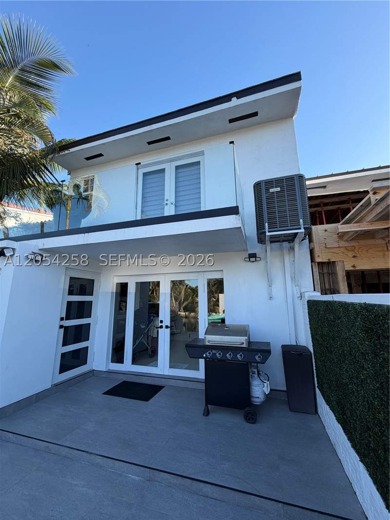 2 bedroom SingleFamilyResidence at 1955 NE 123rd St, Areta Ests Sec 6, North Miami — photo 3