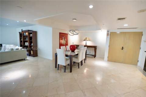 8855 Collins Ave 11B, Surfside FL - photo 10 of 14
