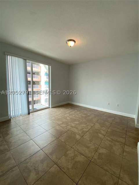 7280 SW 90th St 501, Miami FL - photo 11 of 22