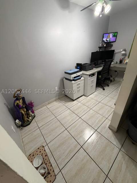 2760 W 63rd Pl 106-23, Hialeah FL - photo 17 of 33