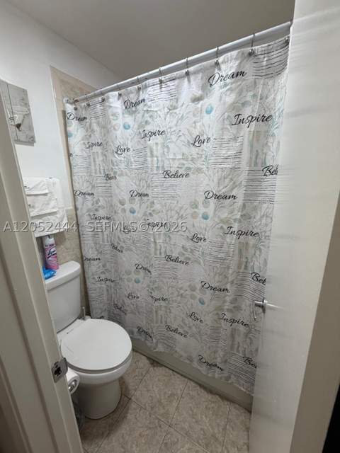 2760 W 63rd Pl 106-23, Hialeah FL - photo 20 of 33