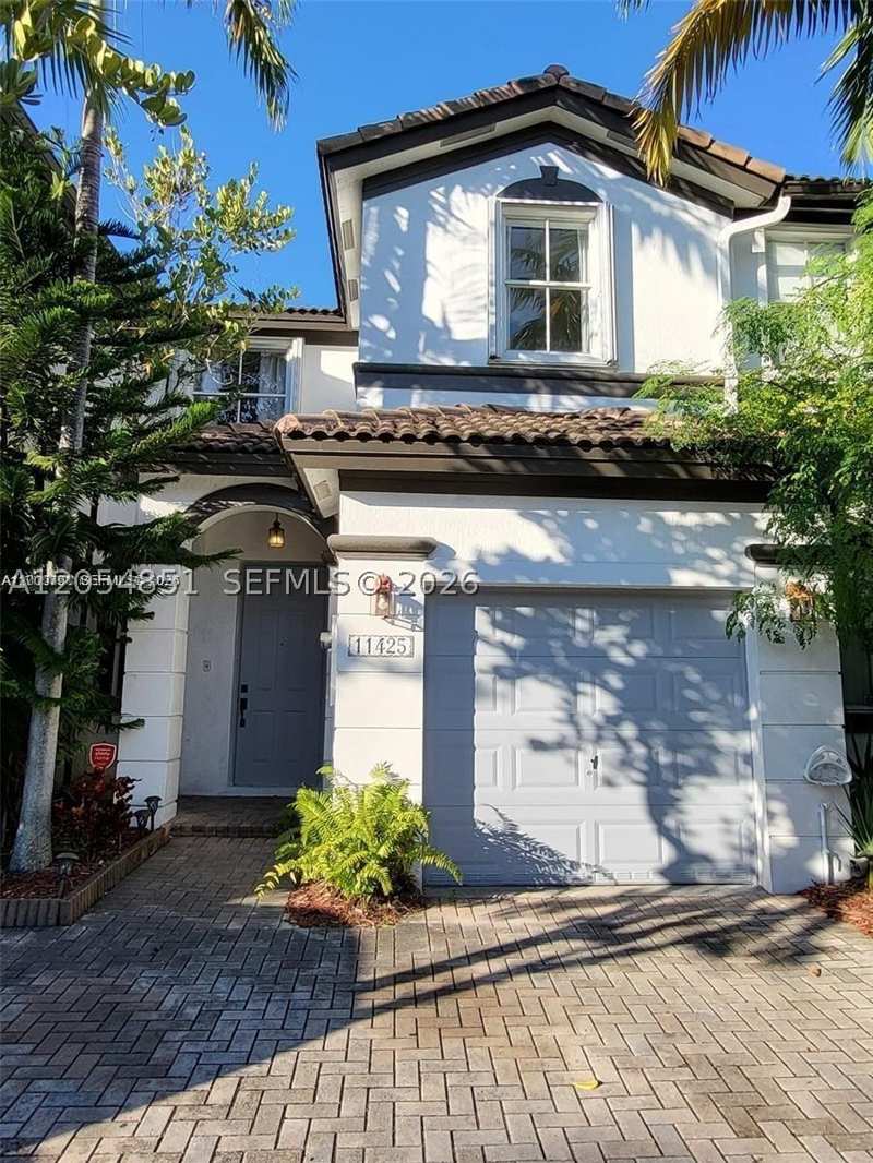 3 bedroom Townhouse at 11425 NW 76th Ter, Doral Isles North Sec Two, Doral — photo 1