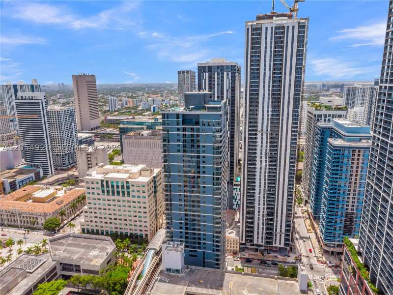 1 bedroom Condominium at 121 NE 5th St 3405, 501 First Residence, Miami — photo 1