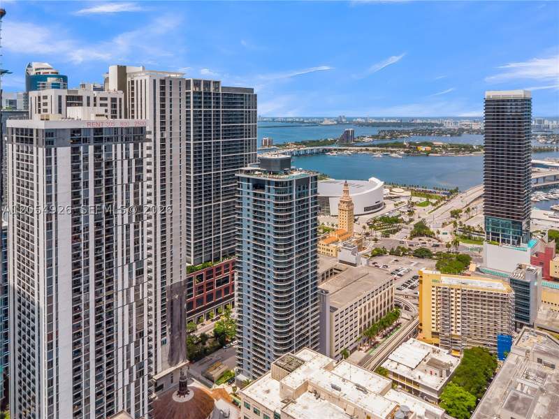 1 bedroom Condominium at 121 NE 5th St 3405, 501 First Residence, Miami — photo 2