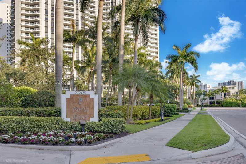 3 bedroom Condominium at 21205 Yacht Club Dr 701, North Tower At The Point, Aventura — photo 1