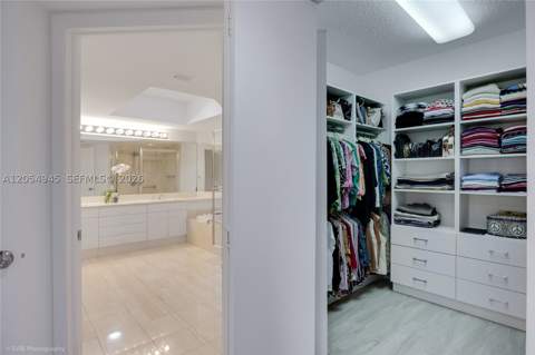 21205 Yacht Club Dr 701, Aventura FL - photo 13 of 40