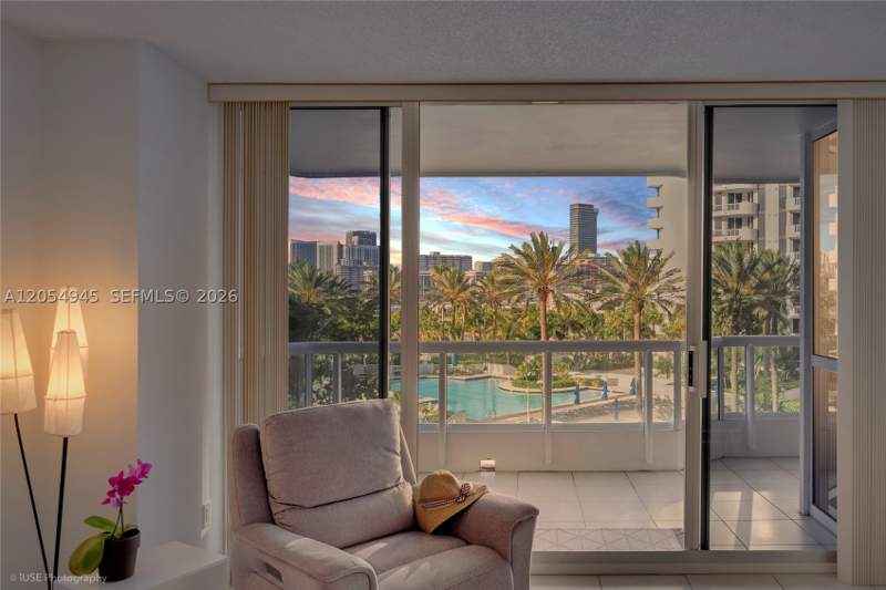 3 bedroom Condominium at 21205 Yacht Club Dr 701, North Tower At The Point, Aventura — photo 4