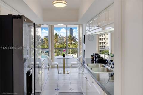 21205 Yacht Club Dr 701, Aventura FL - photo 9 of 40